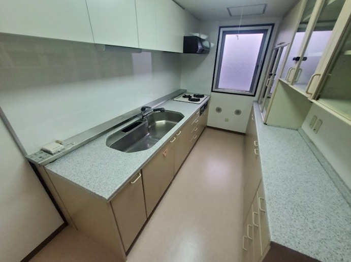 キッチン　スペースが広くお料理がしやすいキッチンです。