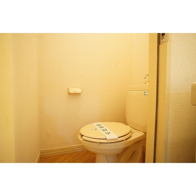 ニューキャスル上矢部Cのトイレ写真