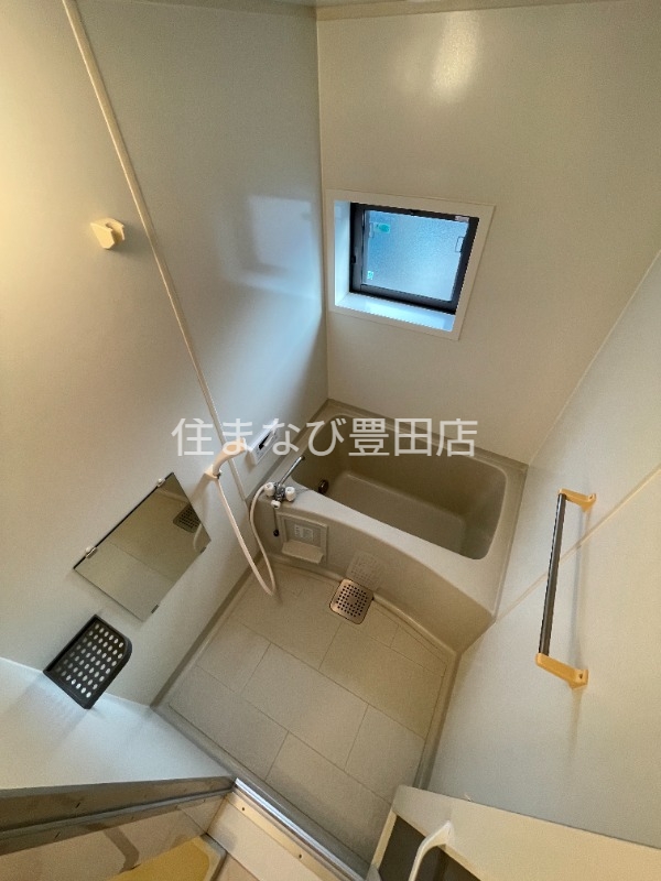 バス・シャワールーム　別室同型写真