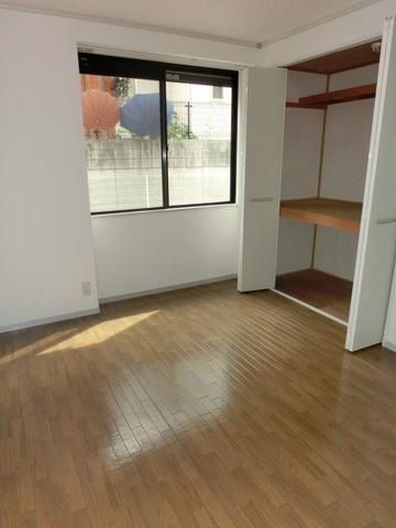 居室・リビング　日当たり良好です