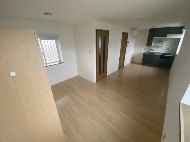 居室・リビング　１５帖の広々したワンルームです♪