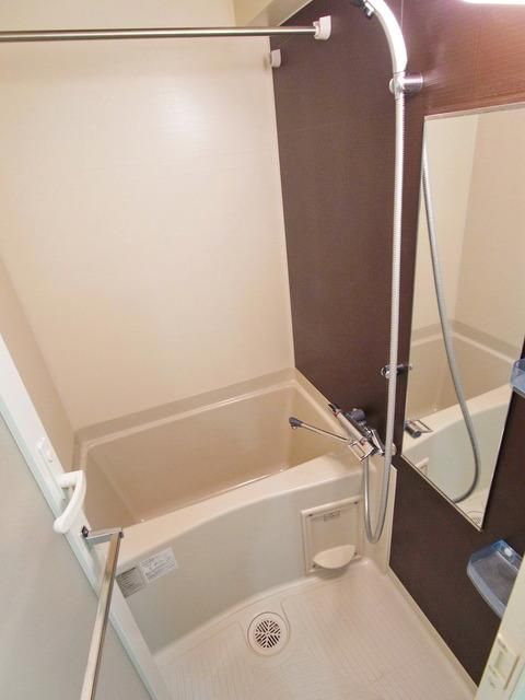 バス・シャワールーム　♪サッパリ爽快バスタイム！♪