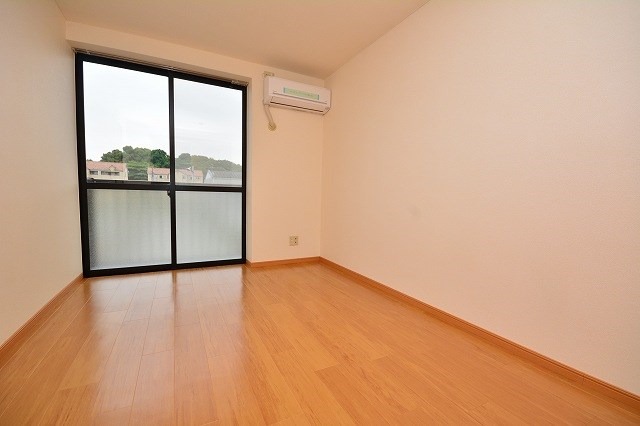 居室・リビング　別号室