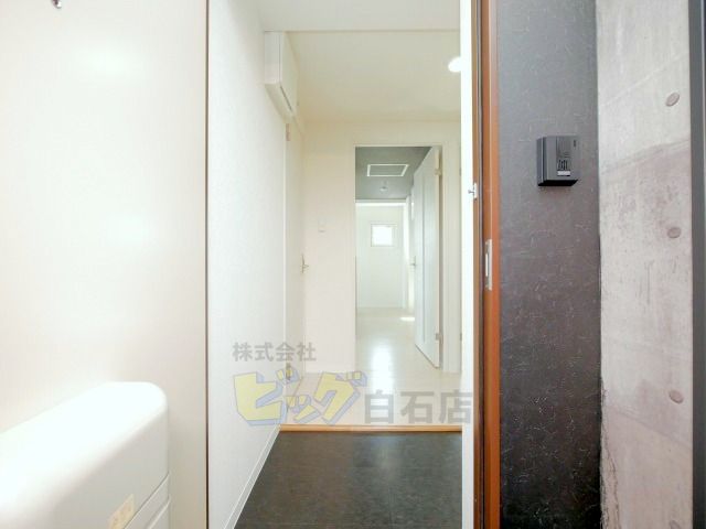 玄関　広々とした玄関です♪