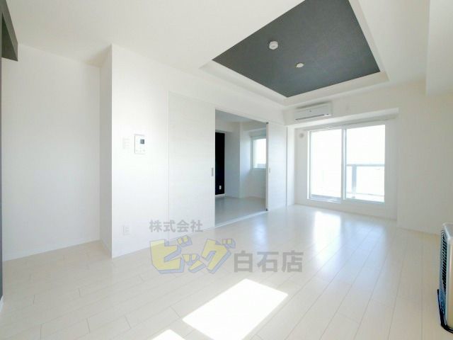 居室・リビング　広々リビングです♪