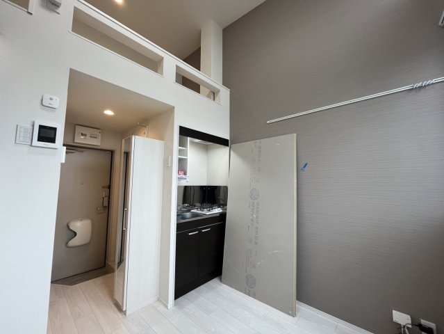 その他　こちらの居間で趣味の時間をお楽しみください