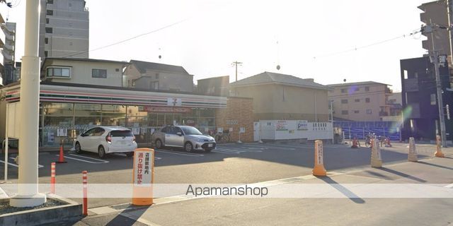 コンビニ　セブンイレブン（コンビニ）まで431m