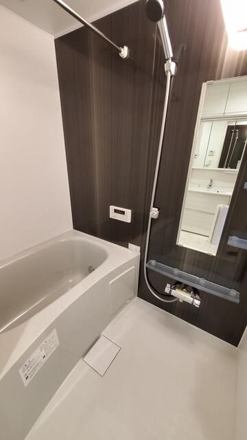 バス・シャワールーム　お風呂で日々の疲れを落としましょう