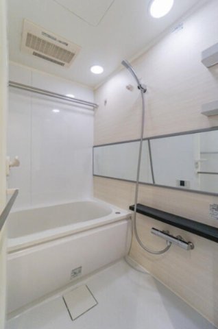 バス・シャワールーム　風呂