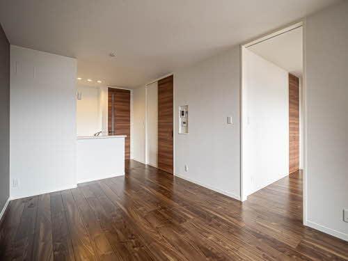 居室・リビング　リビングは12.2帖です☆彡