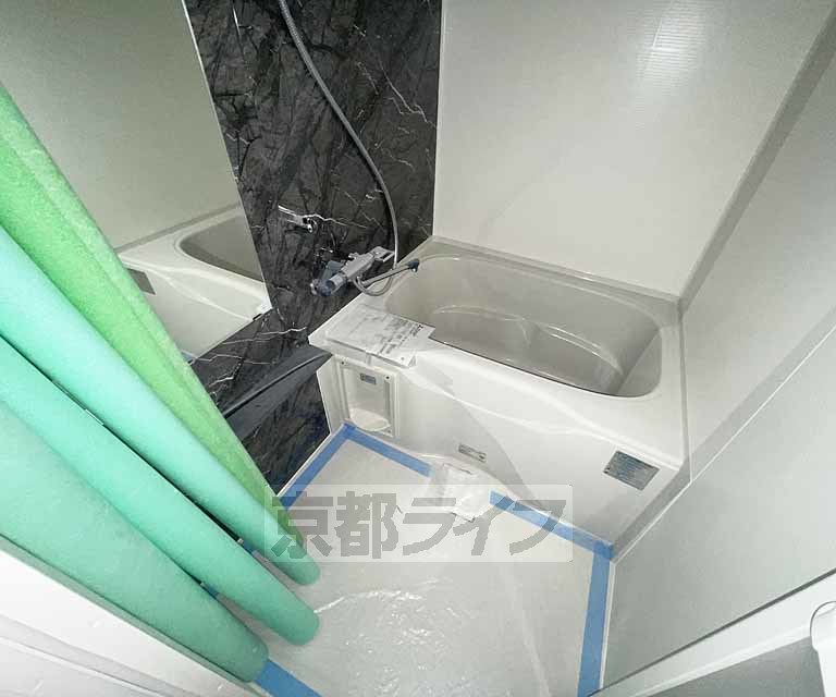 建物外観　・建築中