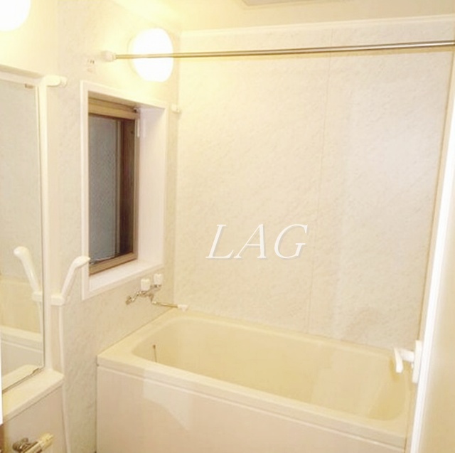 バス・シャワールーム　お風呂です。