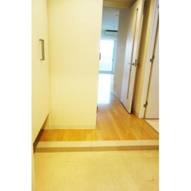 玄関　※写真は同タイプ住戸です。