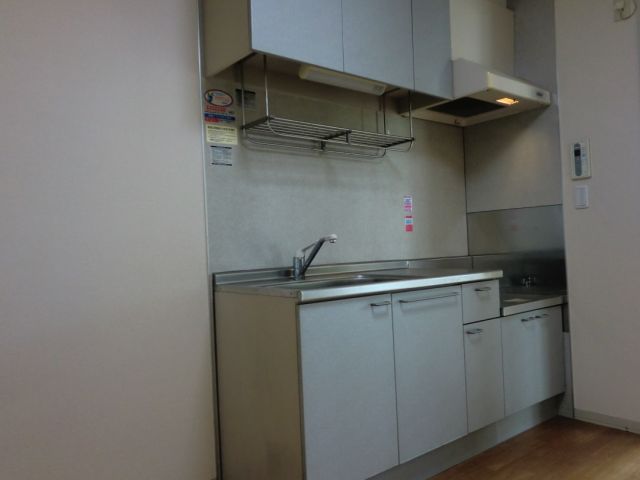 キッチン　キッチンワイドでお料理に良いですね。