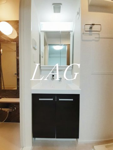 洗面設備　洗面台です。