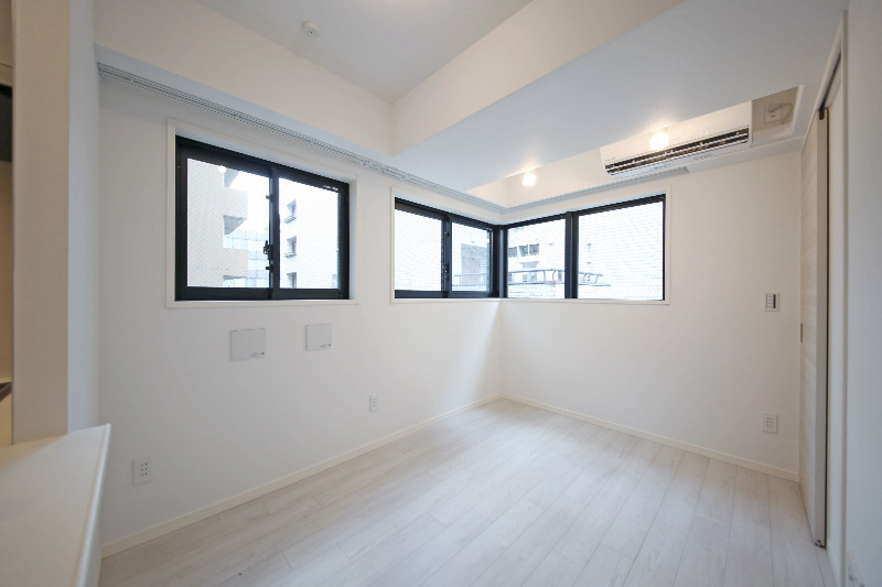 居室・リビング　二面採光のＬＤＫ※同タイプ参考写真