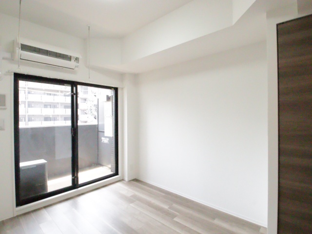 居室・リビング　※別室の参考写真の為、現況優先です。