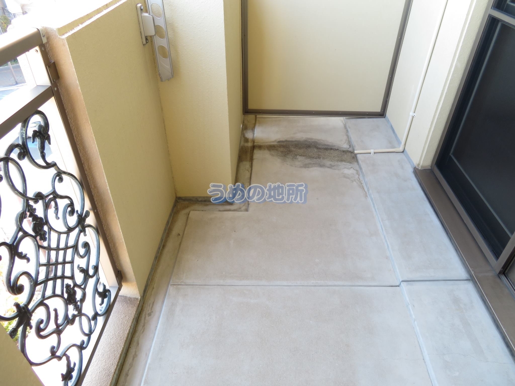 バルコニー　ベランダ