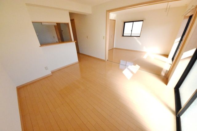 居室・リビング　★日当たり良好★