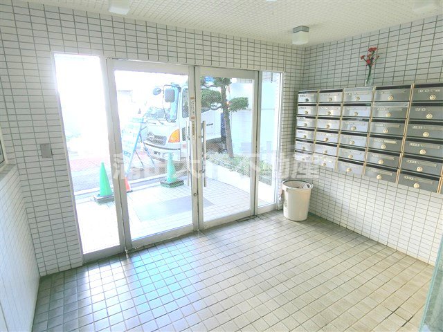 エントランス　エントランス