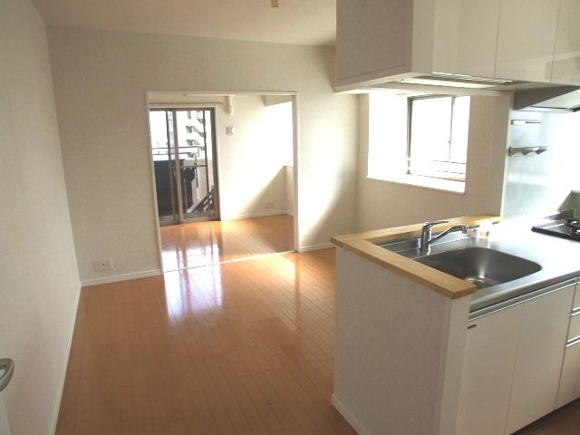 居室・リビング　リビングです。※同物件参考写真です。