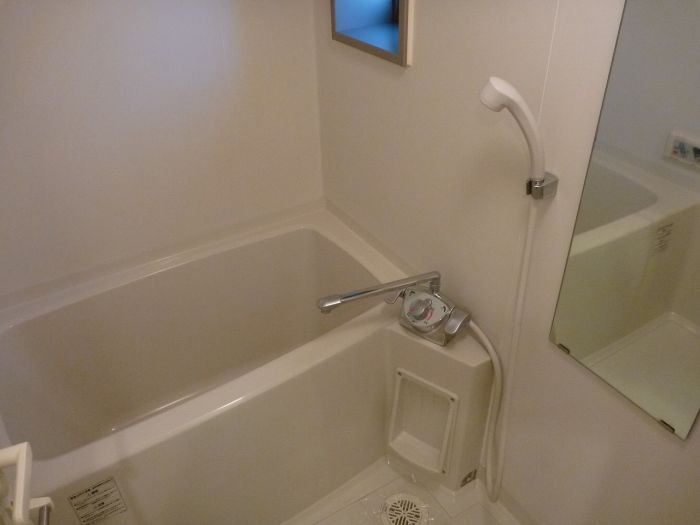 バス・シャワールーム　お風呂です。※同物件参考写真です。