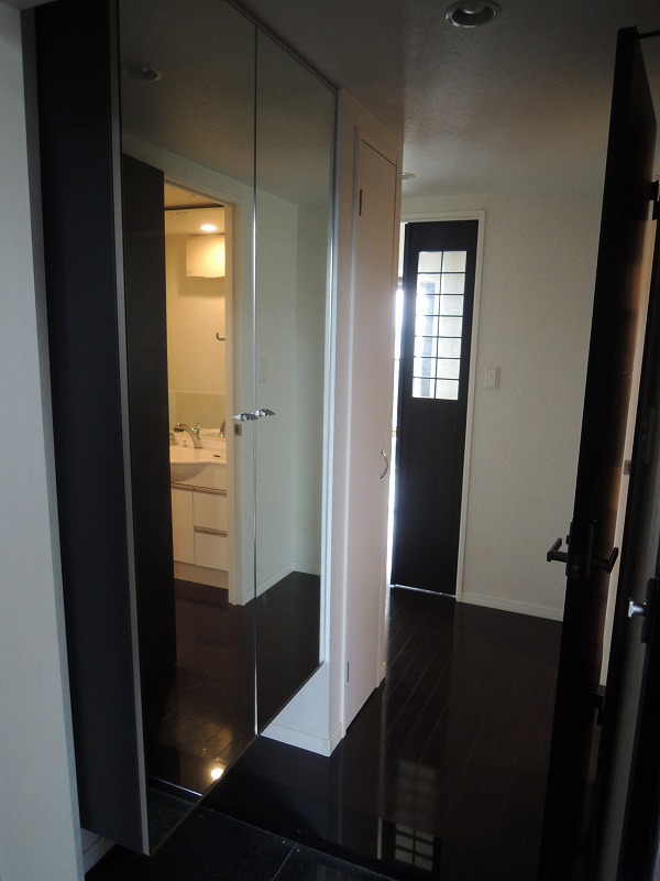 玄関　玄関です。※同物件参考写真です。