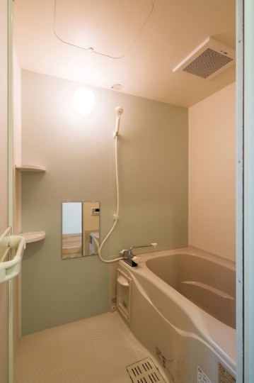 バス・シャワールーム　清潔な浴室！