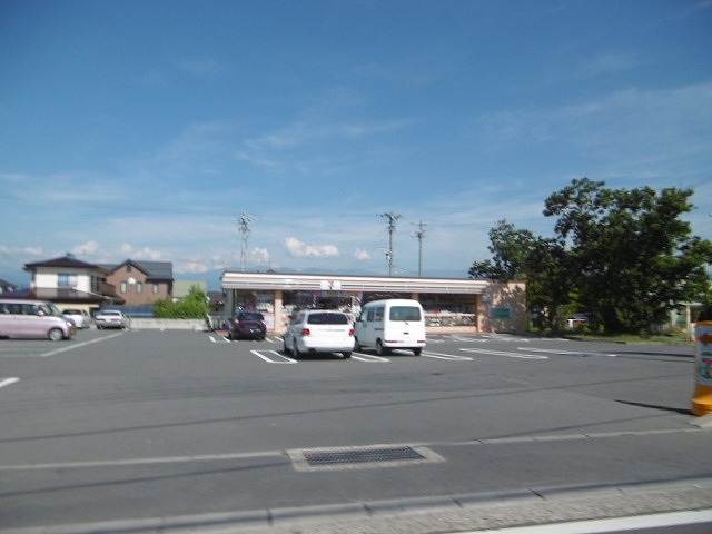 コンビニ　セブンイレブン 長野吉田2丁目店（コンビニ）まで297m