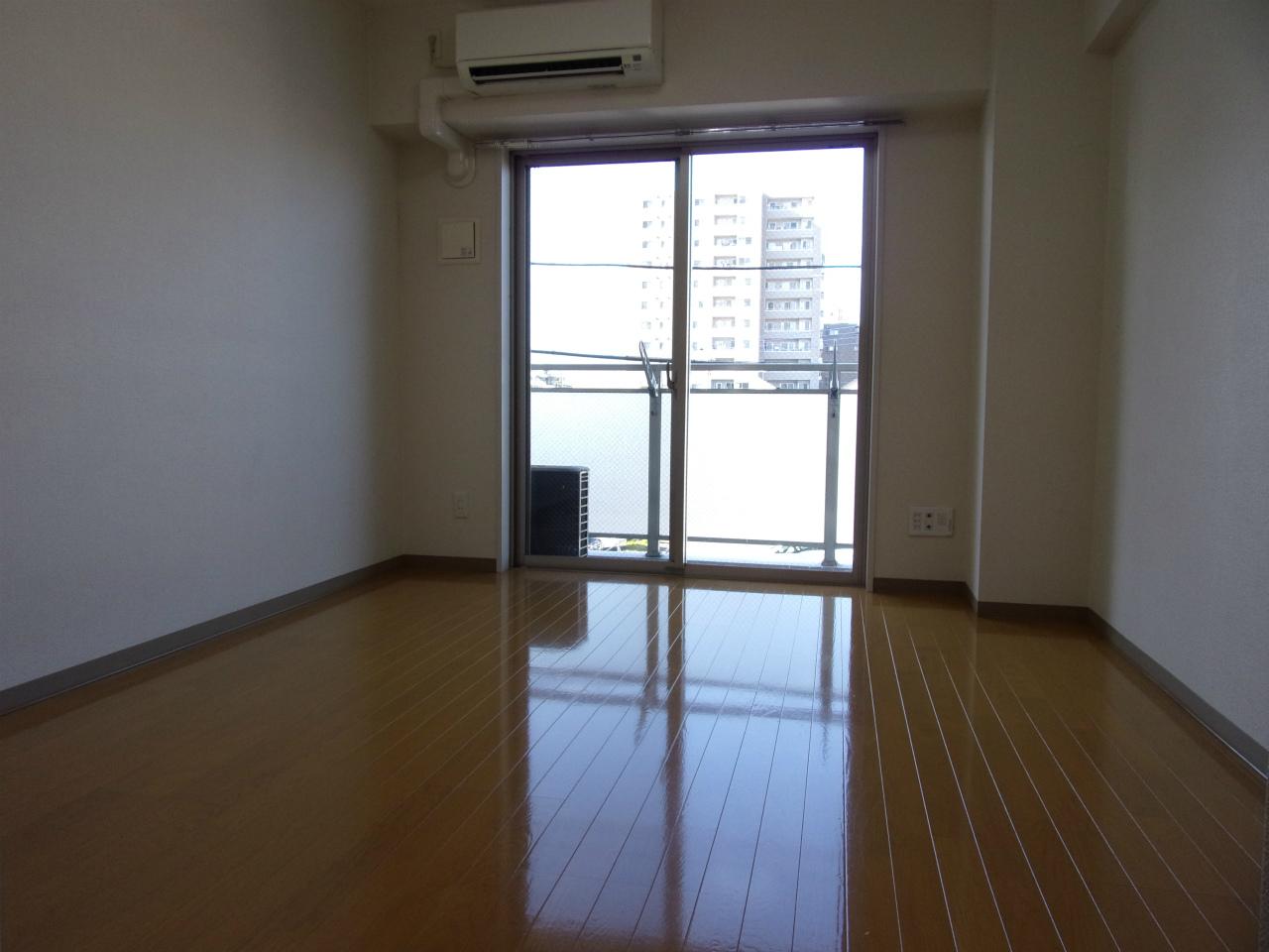 居室・リビング　※103参考