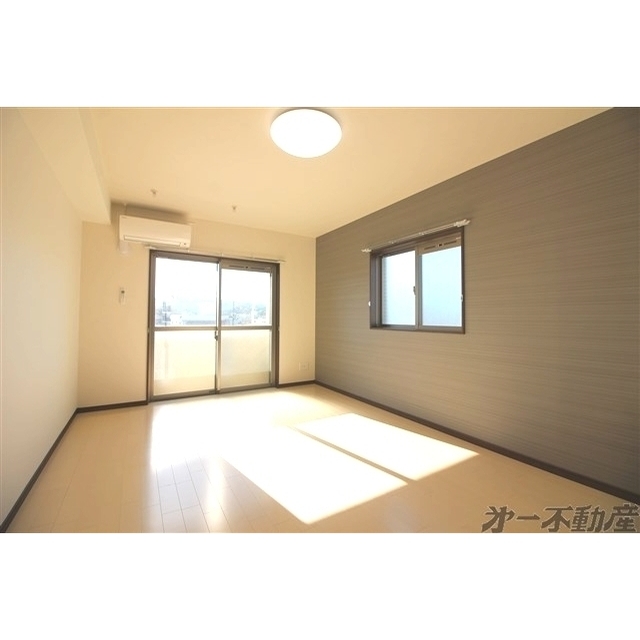 建物外観　洋室