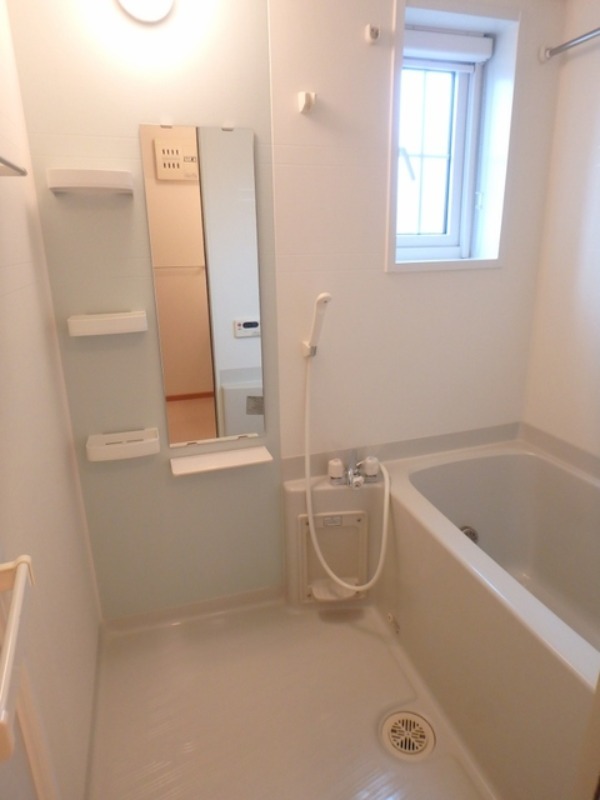 バス・シャワールーム　図面と現状に相違がある場合には現状を優先