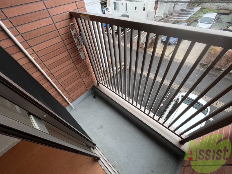 バルコニー　バルコニーが付いているので洗濯物も干せます！