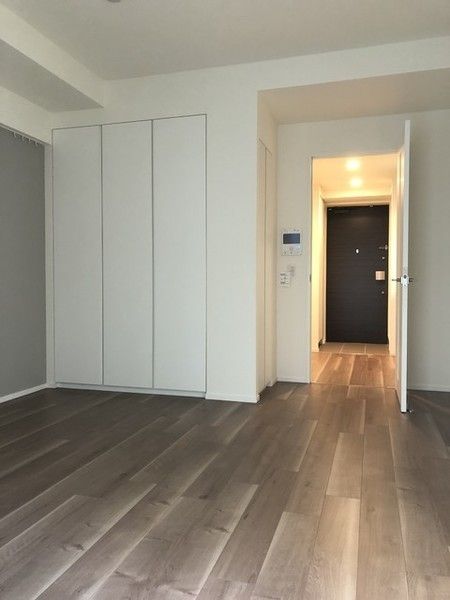 居室・リビング　☆明るい居間☆