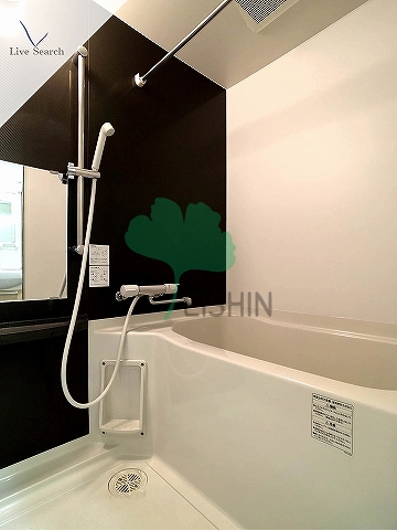 バス・シャワールーム　清潔感のある浴室です！