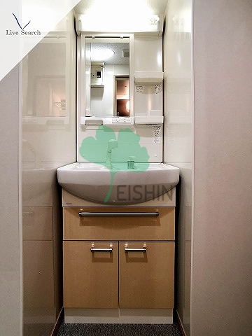 洗面設備　シンプルで使いやすい洗面台です！