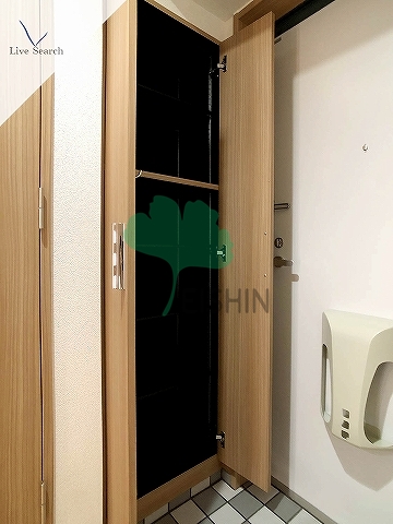 玄関　下駄箱もしっかりついてます！