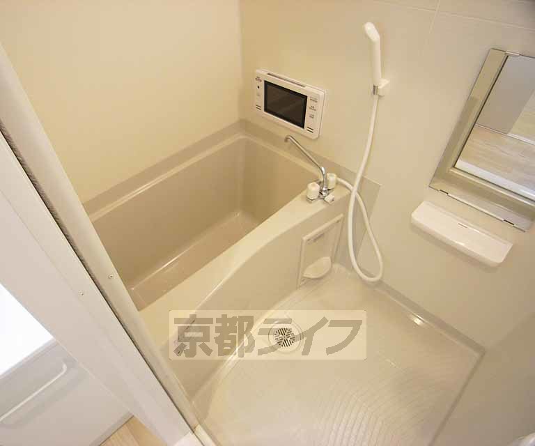 バス・シャワールーム　きれいな浴室です。