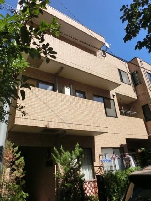 建物外観　安心のＲＣ造です