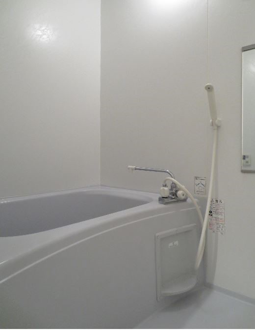 バス・シャワールーム　※別部屋参考写真