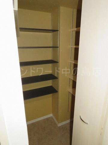 玄関　詳細は、ウィンドワード中の島店までご相談下さい。