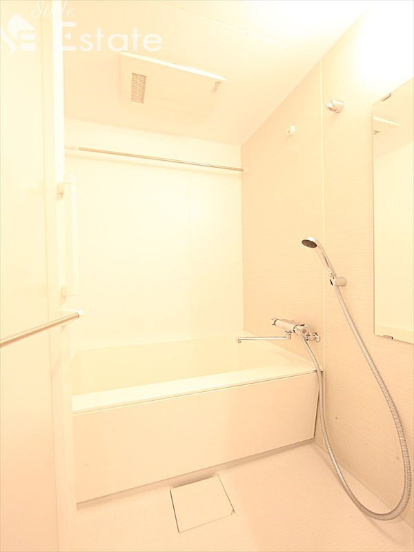 バス・シャワールーム　バスルーム