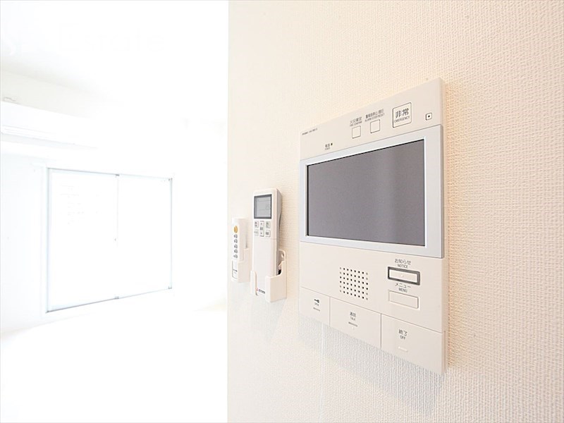 セキュリティ　モニター付きインターホン