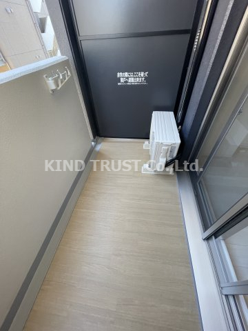 バルコニー　開放的で明るい空間を演出してくれるバルコニーです