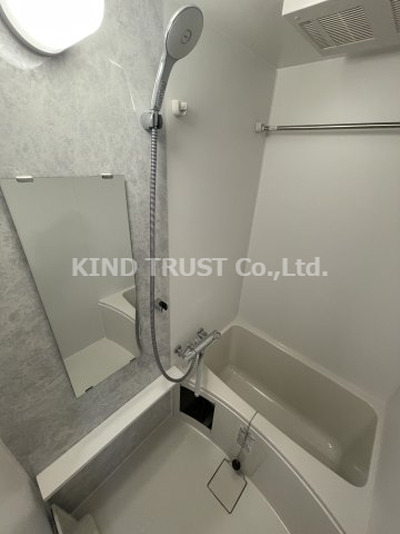 バス・シャワールーム　お風呂です