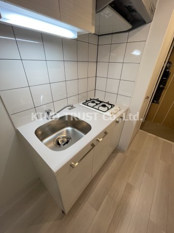 キッチン　コンパクトなキッチンで掃除もラクラク