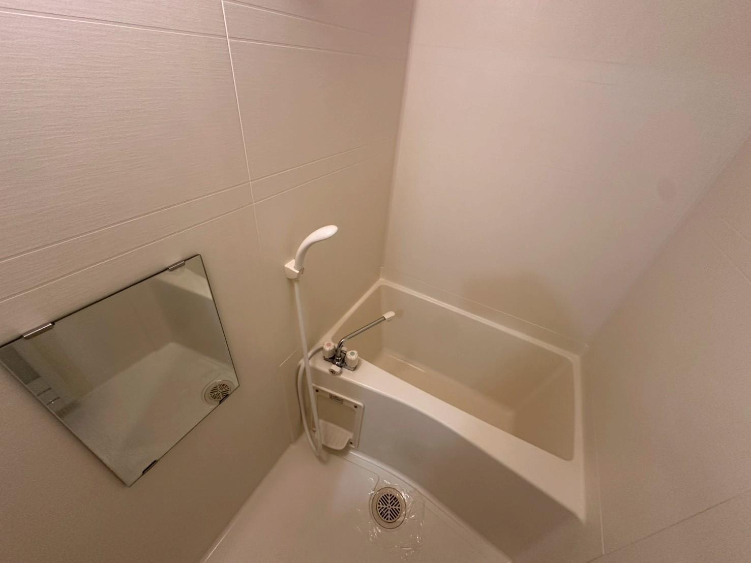 バス・シャワールーム　シャワー付きのお風呂(別部屋参考写真)