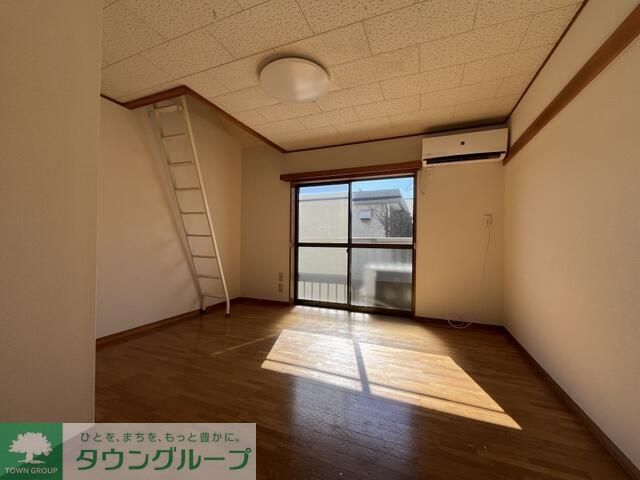 居室・リビング　★お部屋探しは株式会社タウンハウジング東京まで★