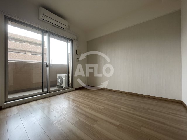 居室・リビング　リッツ新大阪　リビング