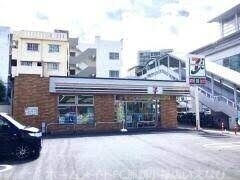 コンビニ　セブンイレブン奥武山公園前店（コンビニ）まで382m